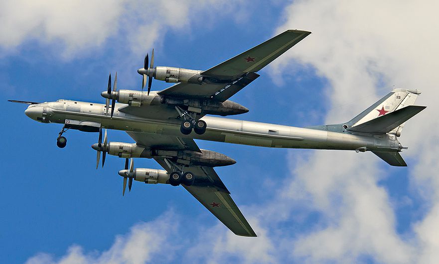 Oanh tạc cơ với trang bị tên lửa Kh-101 sẽ giúp tăng cường khả năng chiến đấu tầm xa cho quân đội Nga