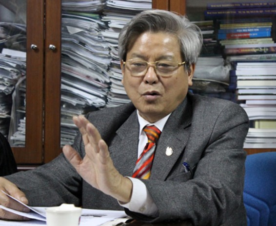 ông Kim Quốc Hoa, Tổng biên tập báo người cao tuổi