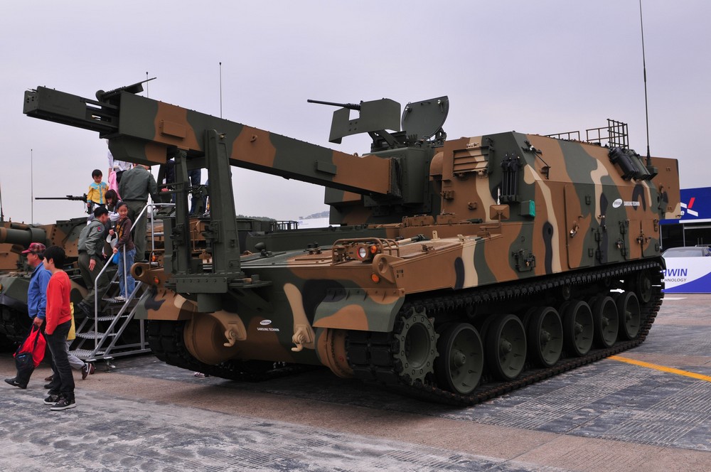 Pháo tự hành K9 Thunder (Thần Sầm) được đánh giá là con át chủ bài của quân đội Hàn Quốc