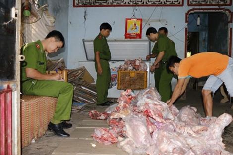 Thời gian gần đây, lực lượng chức năng tỉnh Bình Phước liên tiếp bắt giữ một lượng lớn thịt bẩn