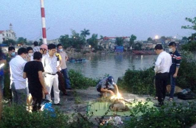 Trước đó người dân cũng phát hiện thi thể không đầu, không tay chân trôi trên sông Đào ở Nam Định