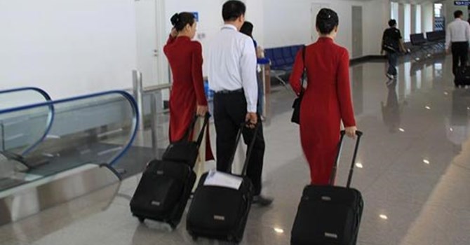 Phi công Vietnam Airlines mua hàng quên trả tiền ở Nhật