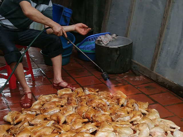 Hà Nội: Bán thực phẩm bẩn sẽ bị 'bêu tên' trên loa phường