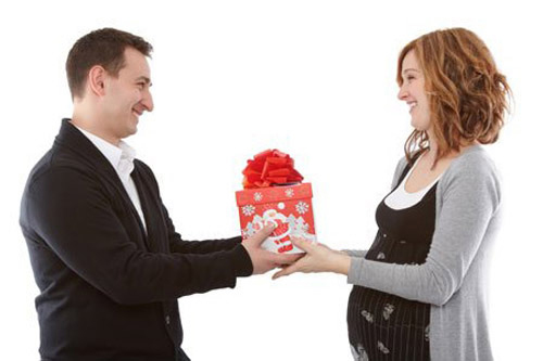 Những lời nói cử chỉ yêu thương dành tặng vợ là món quà tặng 20/10 ý nghĩa nhất