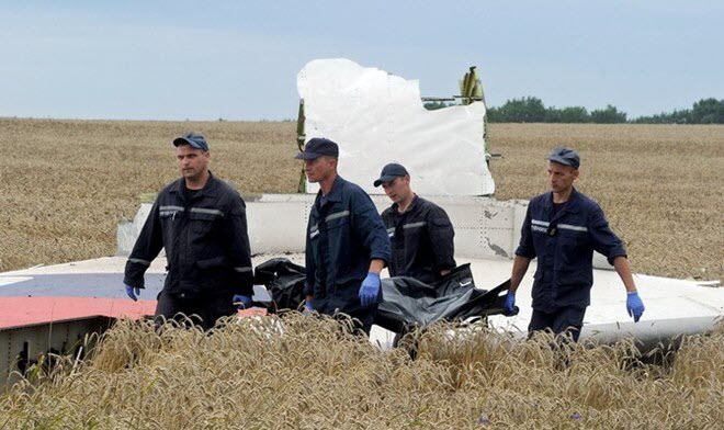 Tin tức máy bay MH17 bị bắn rơi, vụ máy bay rơi, máy bay mh17, chuyên gia nga, hiện trường máy bay rơi