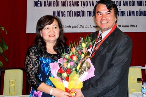 Phó Chủ tịch UBND tỉnh Lâm Đồng nhận Bằng kỷ lục Việt Nam về lĩnh vực khoa học