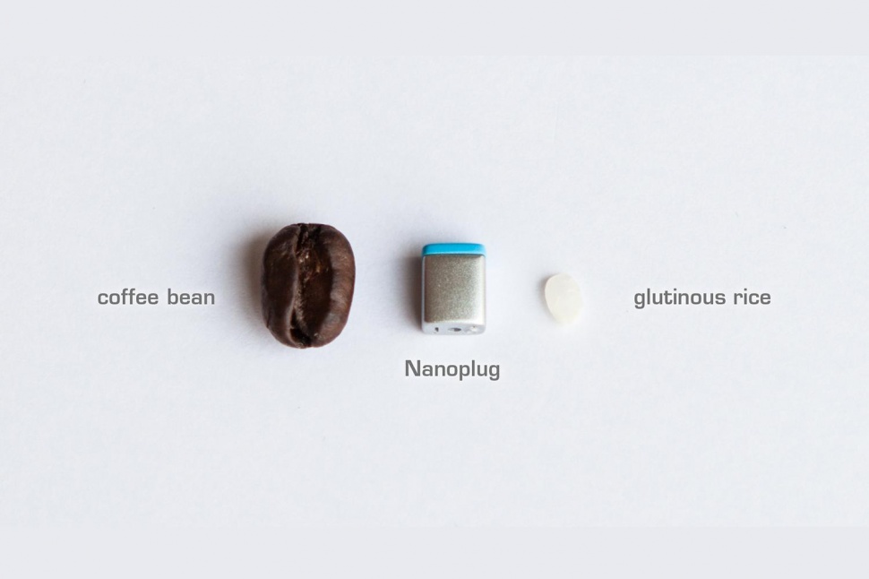 Với kích thước nhỏ như hạt gạo, NANOPLUG chính là chiếc máy trợ thính nhỏ nhất hiện nay