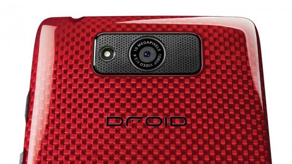 Ra mắt smartphone cấu hình khủng Motorola Droid Turbo