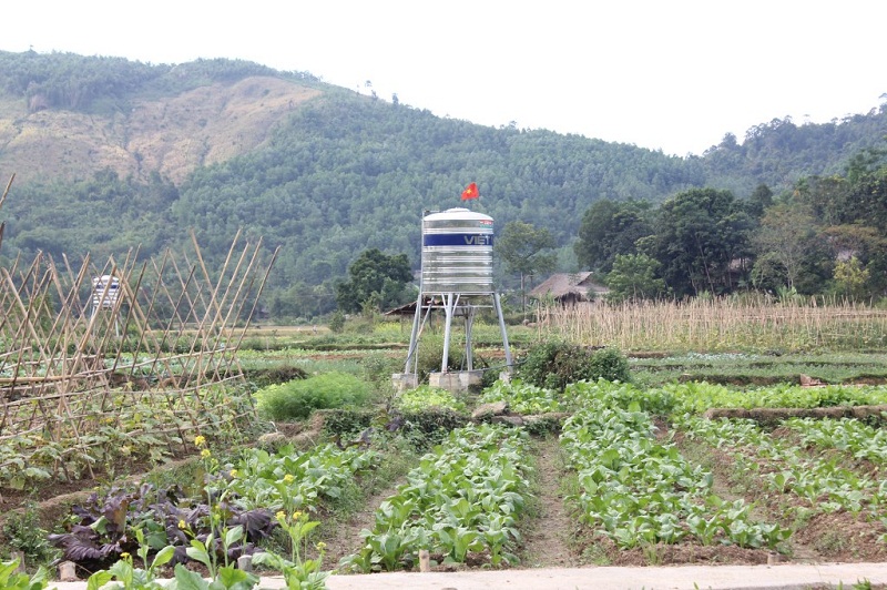 3 tháng trở lại đây người dân bản Năng Cát ( xã Trí Nang, huyện Lang Chánh, tỉnh Thanh Hóa) đã gieo trồng gần 2,5 ha rau an toàn trên chính mảnh đất mà họ đã khai phá.