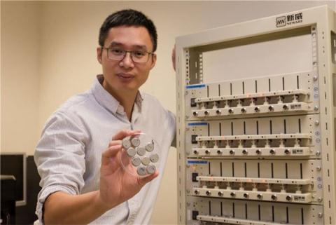 sạc pin siêu nhanh, nhà khoa học Singapore, công nghệ nano