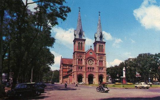 Nhà thờ Đức Bà là công trình mang tính biểu tượng của Sài Gòn