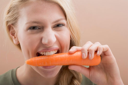 Ăn sống cà rốt khiến cơ thể không hấp thụ hết được chất dinh dưỡng của nó