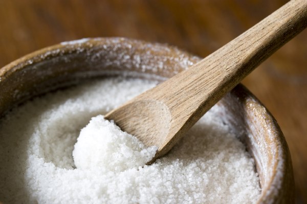 Bổ sung quá nhiều muối là sai lầm trong ăn uống ảnh hưởng tới thận