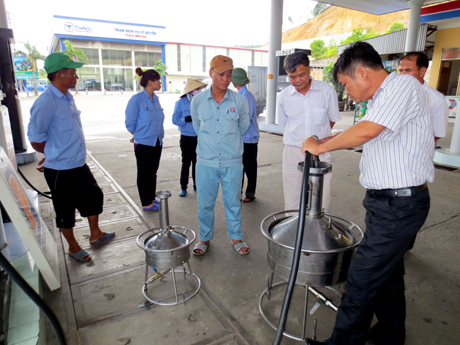 Tây Ninh phát hiện hàng loạt cây xăng sai phạm trong kinh doanh