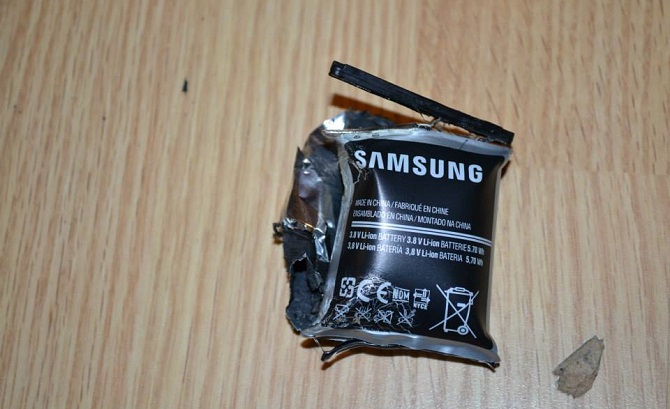 Cục pin bị cháy từ chiếc điện thoại Samsung Galaxy Ace II của cô Casserly