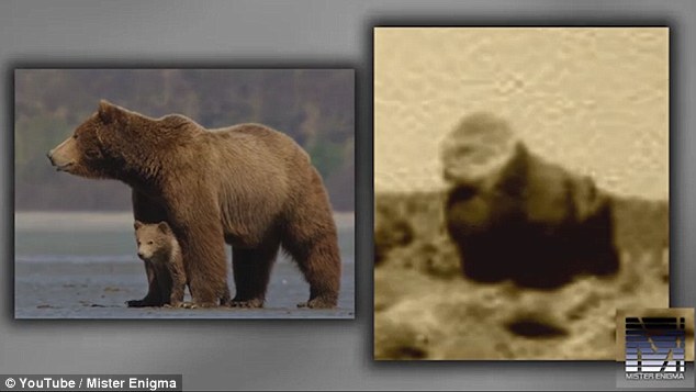 Hai khối đá cũng được cho là giống cặp gấu mẹ con