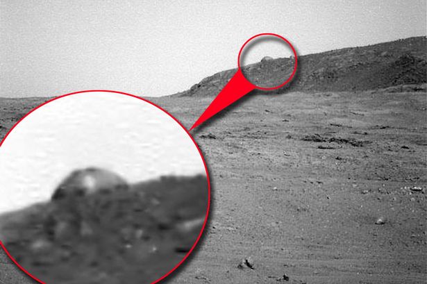 Cấu trúc hình mái vòm kỳ lạ trên sao Hỏa