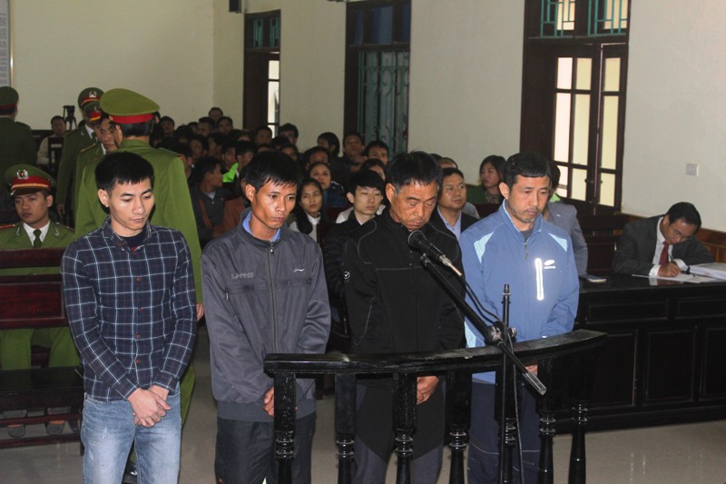 Các bị cáo tại phiên tòa xử vụ sập giàn giáo 13 người chết ở Formosa