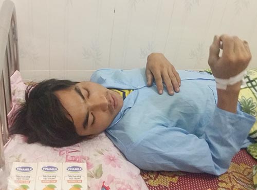 Trong 3 nạn nhân vụ tai nạn sập giàn giáo đang điều trị, anh Nguyễn Văn Tạo là người bị thương nặng nhất