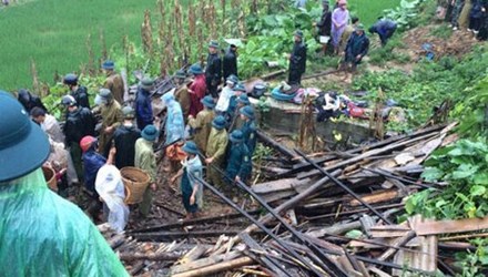 2 hộ dân sống gần khu vực sạt lở đất cũng đã được huyện Thông Nông di dời khẩn cấp