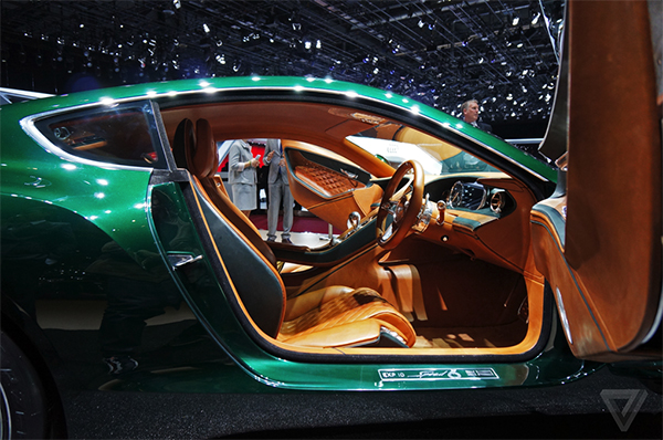 Bên trong khoang lái của siêu xe Bentley mới tích hợp nhiều công nghệ hiện đại và thiết kế sang trọng