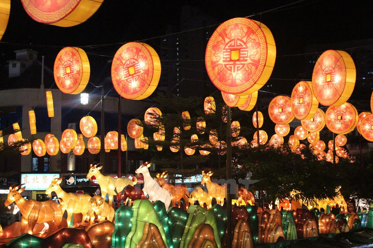 Người dân Singapore sẽ đón năm mới cùng với lễ kỷ niệm 50 năm thành lập đảo quốc sư tử