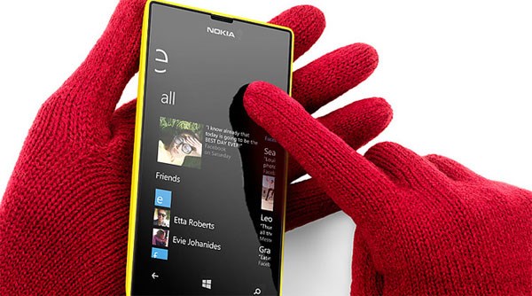 Smarrtphone giá rẻ Lumia có màn hình nhạy bén ấn tượng