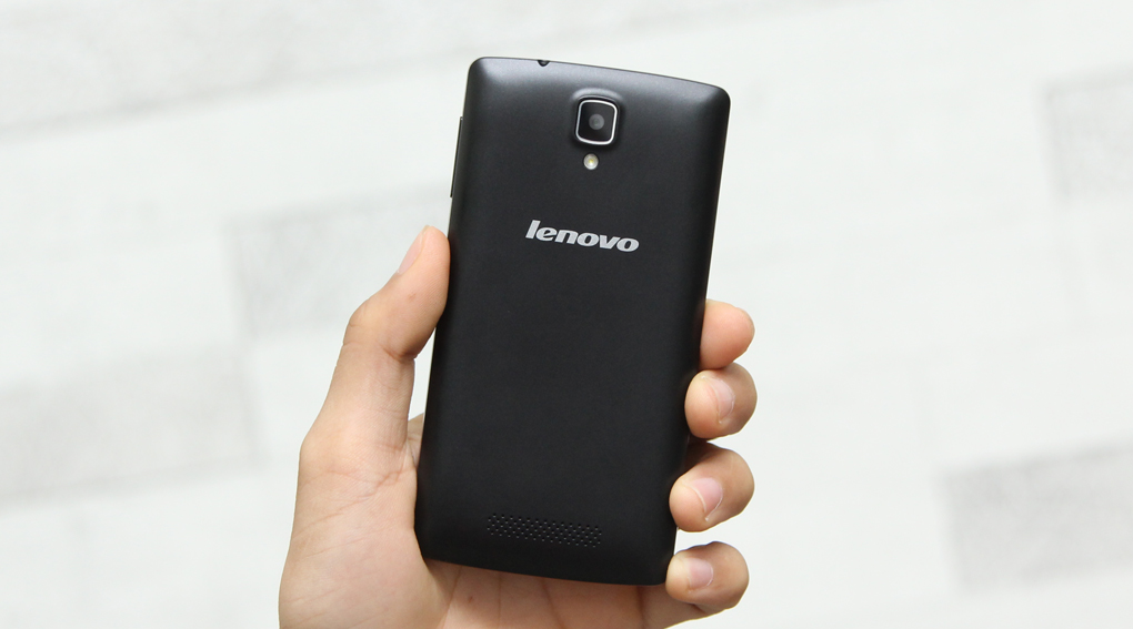 Lenovo A1000 dùng pin chuẩn Li-Po có thể tháo rời