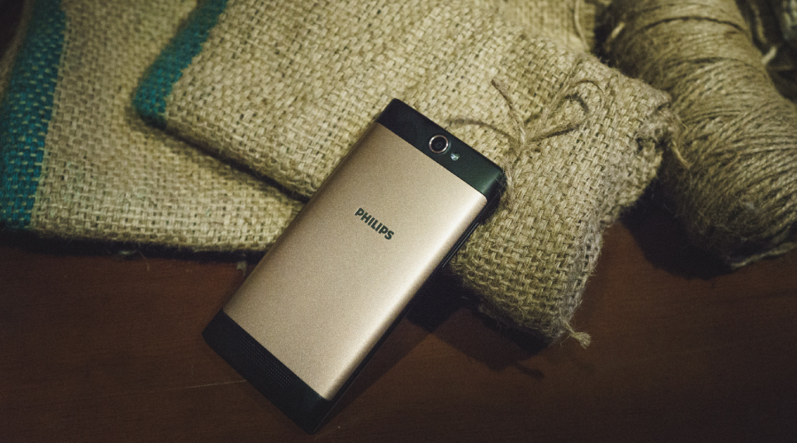 Philips S358 cũng được trang bị tiện ích 2 SIM 2 sóng Philips S358 cũng được trang bị tiện ích 2 SIM 2 sóng