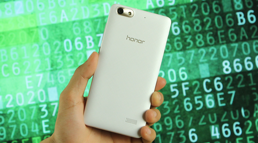 Honor 4C là smartphone giá rẻ nhưng có chip 8 nhân và RAM 2GB