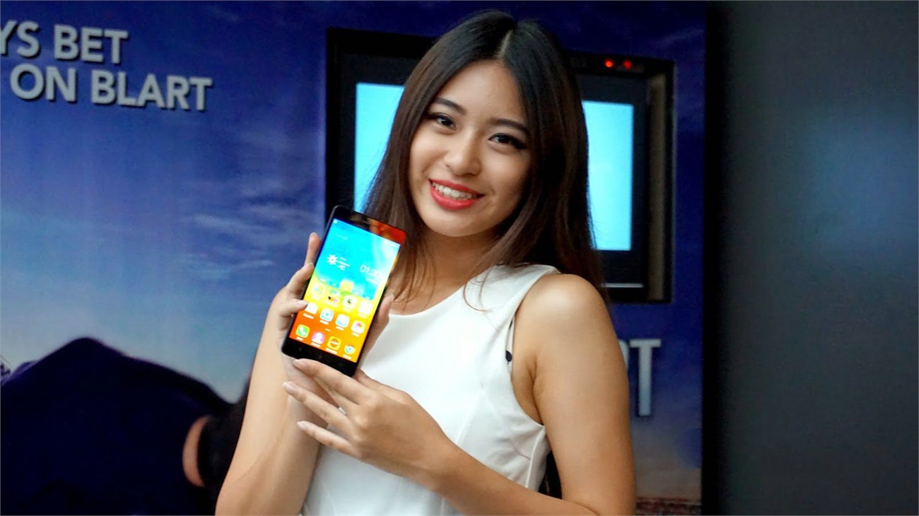 Lenovo A7000 sở hữu phong cách thiết kế đơn giản