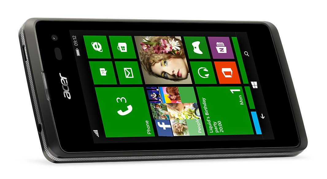 Hệ điều hành Windows Phone 8.1 được tích hợp trong máy