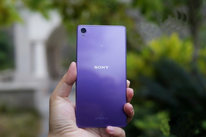 Sony Xperia Z3 nổi bật trong top smartphone hot nhất với màu tím sang trọng