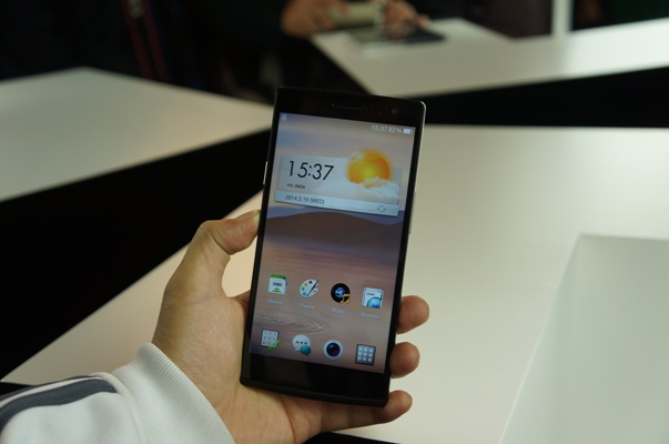 Smartphone hot nhất OPPO Find 7a cấu hình khủng, sạc pin nhanh