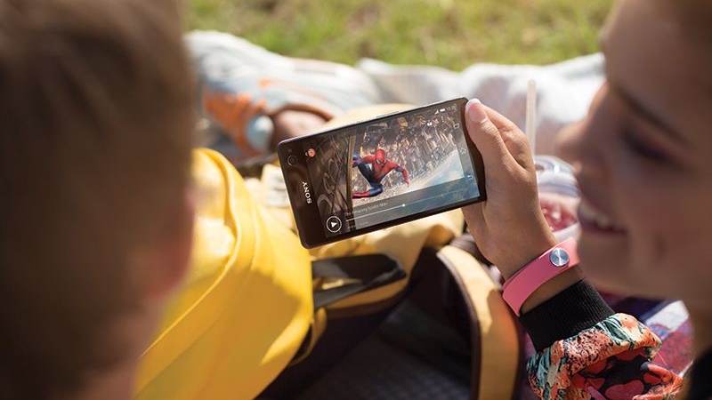Sony Xperia C4 Dual là smartphone hot nhất phân khúc tầm trung. Ảnh: Sony Mobile