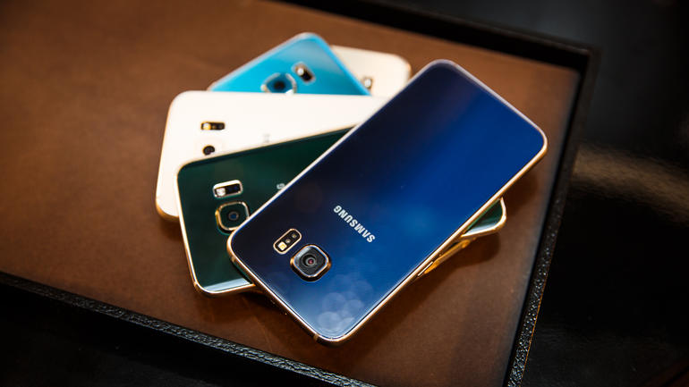 Cặp đôi smartphone hot nhất Samsung Galaxy S6 và S6 edge 'gây bão' trên thị trường Việt với thiết kế kim loại mới ấn tượng