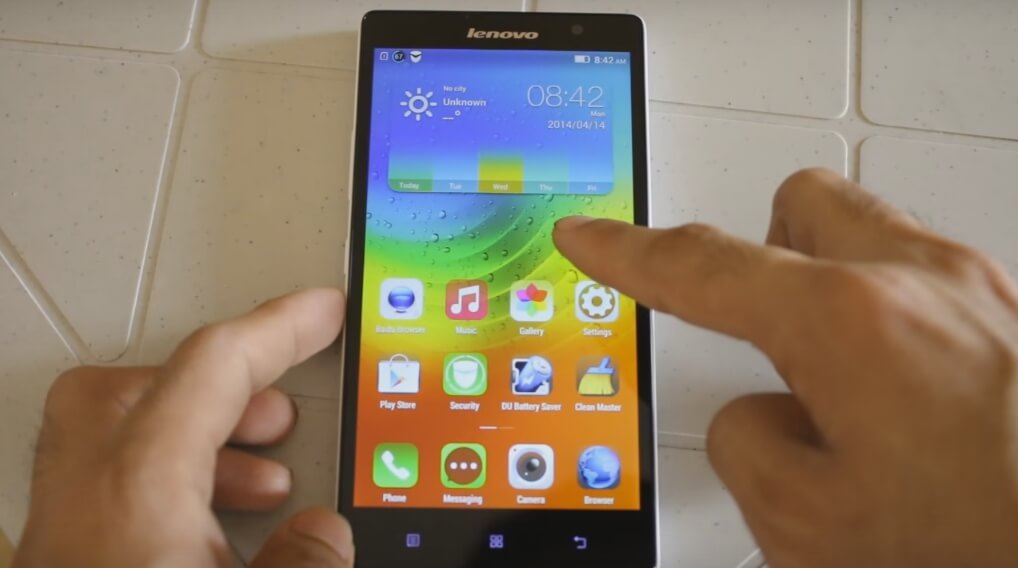  Lenovo K80 có giá 18,400 INR (khoảng 6,3 triệu đồng)