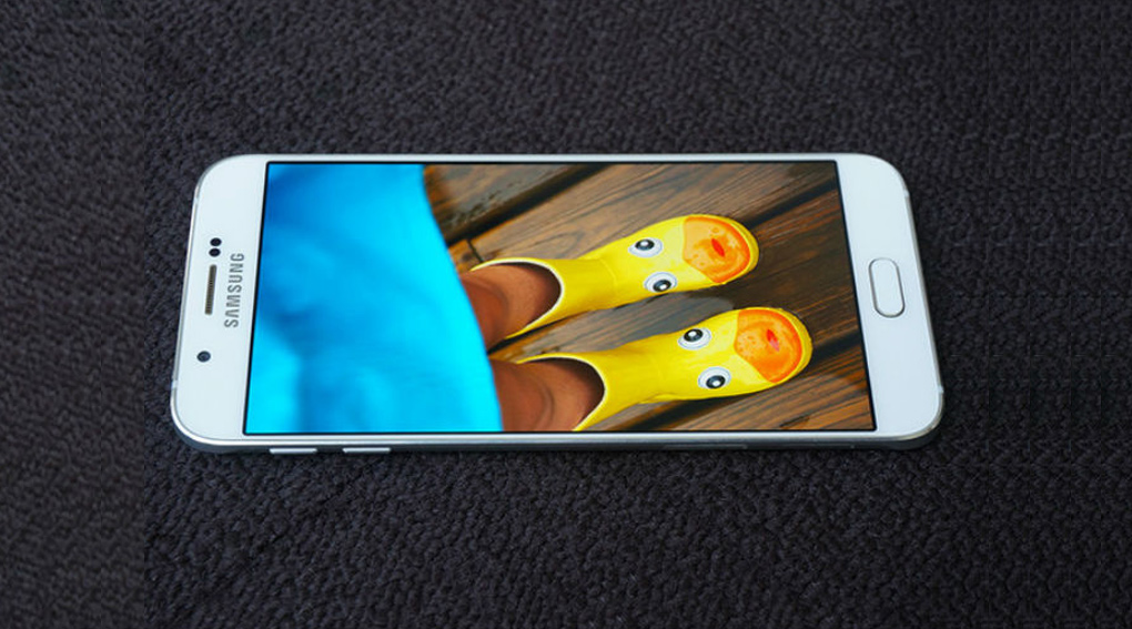 Galaxy A8 hiện đang là smartphone hot nhất tầm trung của SamSung