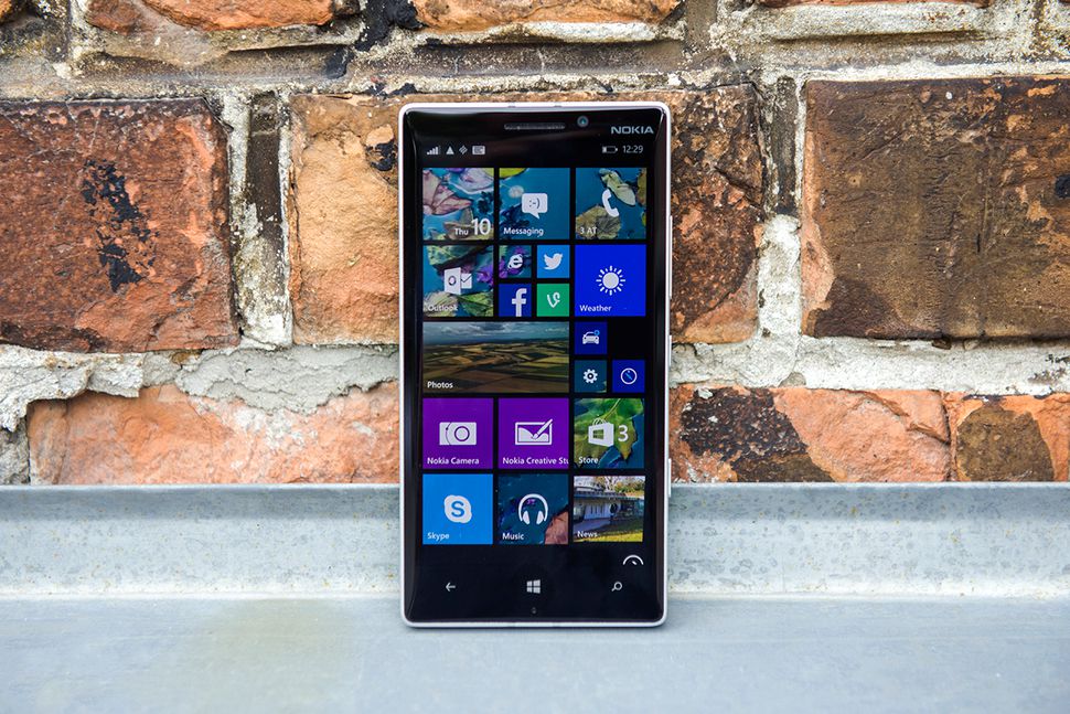 Nokia Lumia 930 hỗ trợ ghi âm thanh vòm và tính năng sạc không dây tích hợp