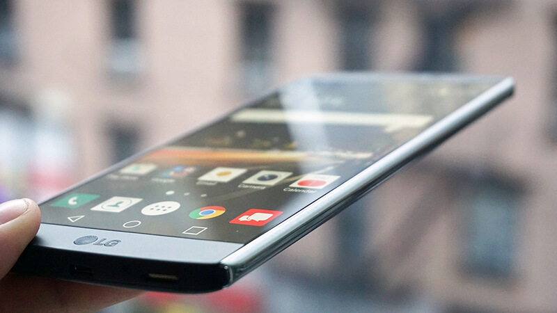 V10 là một trong những smartphone hot nhất của LG sở hữu màn hình kép độc đáo