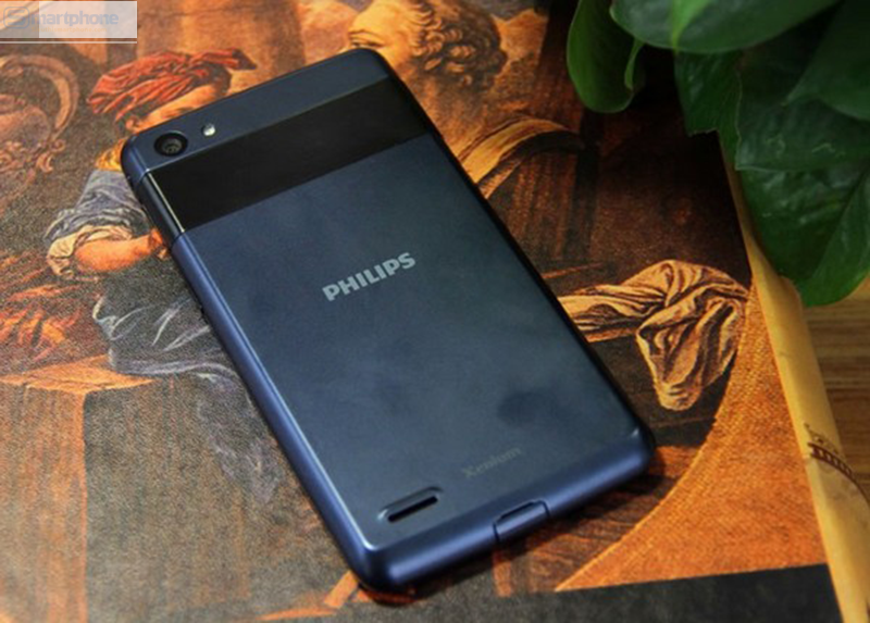 Quán quân smartphone giá rẻ pin trâu chắc chắn thuộc về Philips W6610