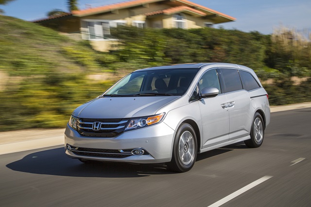 Khi so sánh ô tô, Honda Odyssey ghi điểm nhờ khả năng tiết kiệm nhiên liệu tuyệt vời 
