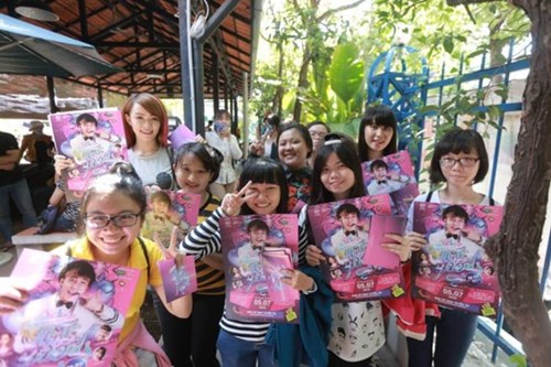 Các fan vui mừng vì mua được vé tham dự sinh nhật Sơn Tùng M-TP