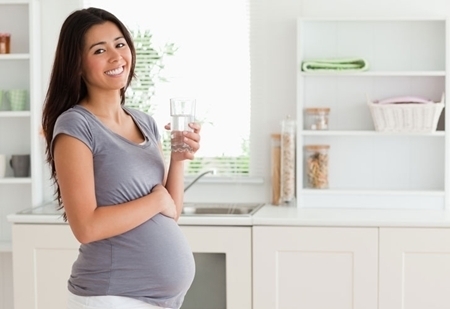 Uống nước lá vối thường xuyên giúp ngăn ngừa tiểu đường khi mang thai