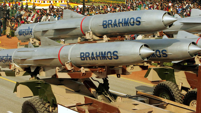 Tên lửa hành trình Brahmos ứng dụng công nghệ tàng hình là loại vũ khí quân sự tối tân mà Ấn Độ muốn bán cho Việt Nam