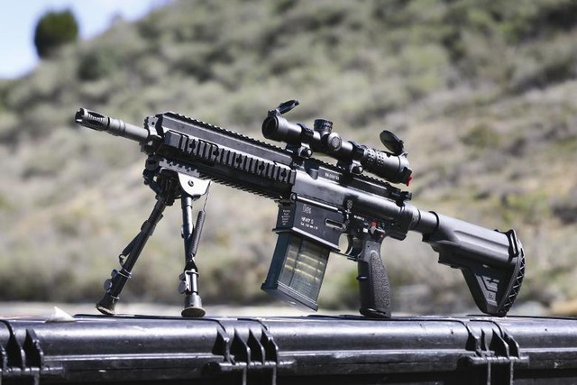 Ớn lạnh trước súng trường HK416- vũ khí giết người nguy hiểm hàng đầu thế giới