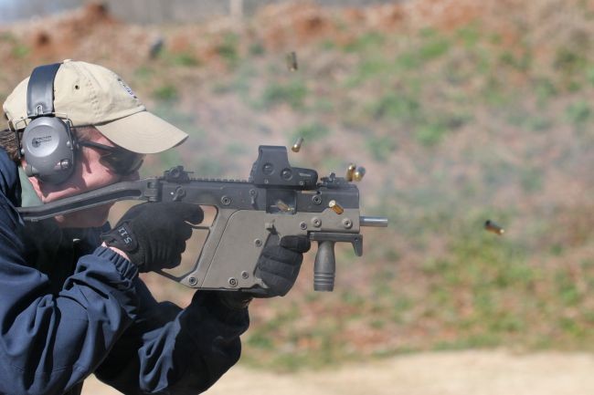 Kriss Vector là một trong những mẫu súng tiểu liên khá mạnh của quân đội Mỹ