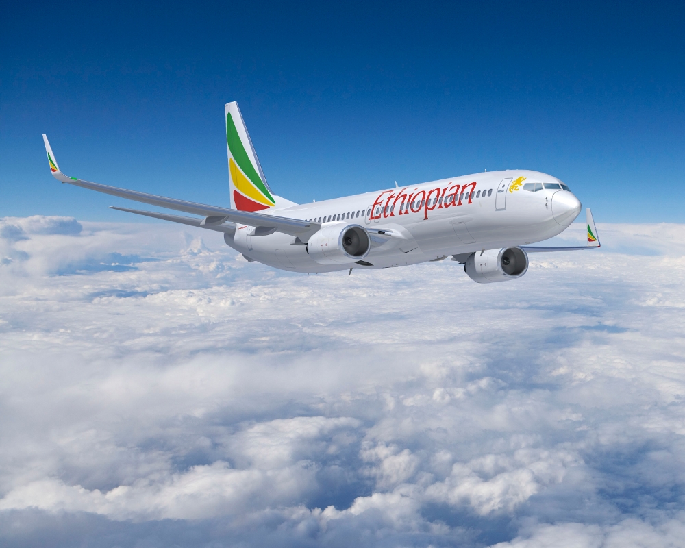 Một máy bay Ethiopian Airlines đã phải thông báo tình trạng khẩn cấp vì tai nạn hy hữu hỏng động cơ khi đang bay