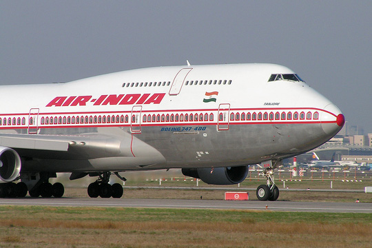 Hôm 7/4, ngành hàng không Ấn Độ đã phát hoảng vì tai nạn hy hữu khiến 85 máy bay mất liên lạc trong 10 phút