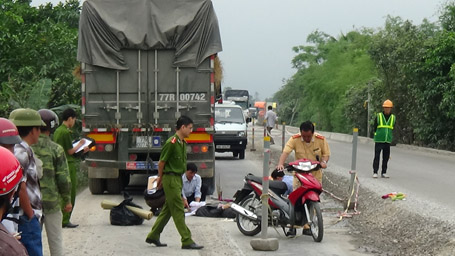 Tai nạn thương tâm xảy ra trên đoạn đường giao nhau ở Hà Tĩnh